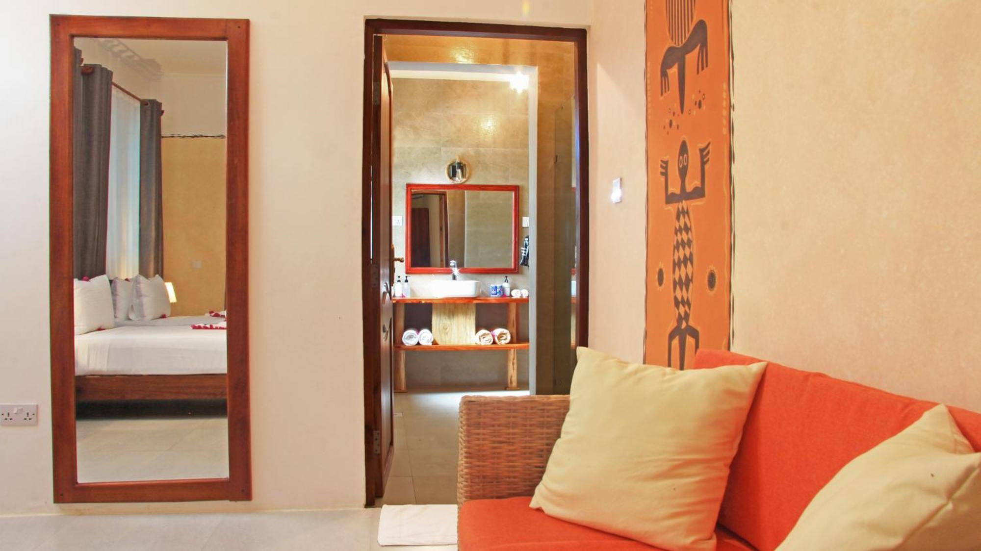 Manolo Beach Resort Uroa Room photo